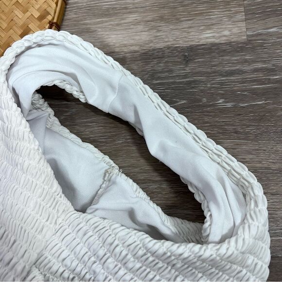 Prettylittlething white crinkle tie one piece swimsuit - Picture 4 of 5